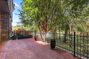 2809 Creekway Dr, Carrollton, TX 75010 - Photo 31