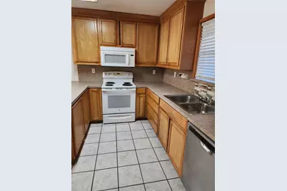 326 N Scullin Avenue, Denison, TX 75020 - Photo 5