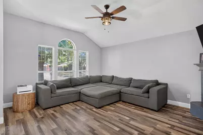 1150 Marc Street, Burleson, TX 76028 - Photo 9