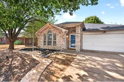 1150 Marc Street, Burleson, TX 76028 - Photo 3
