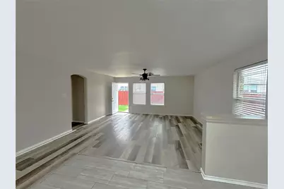 10445 Hideaway Trail, Fort Worth, TX 76131 - Photo 5
