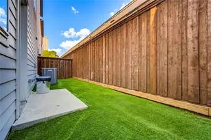 1112 Lavender Rdg, Dallas, TX 75204 - Photo 1