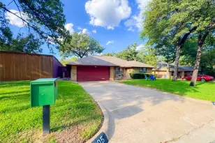 4805 Bonneville Dr, Arlington, TX 76016 - Photo 1
