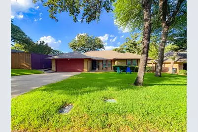 4805 Bonneville Drive, Arlington, TX 76016 - Photo 3