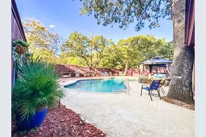4805 Bonneville Drive, Arlington, TX 76016 - Photo 7