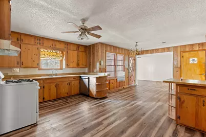 3300 Wynmore Drive, Waco, TX 76706 - Photo 3