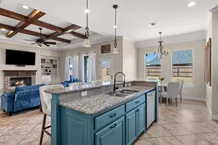 2825 Willow Ridge Cir, Granbury, TX 76049 - Photo 11