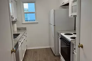 6900 Skillman St, Dallas, TX 75231 - Photo 11