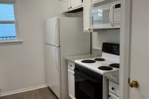 6900 Skillman St, Dallas, TX 75231 - Photo 13