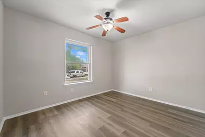 6429 Yarmouth Avenue, North Richland Hills, TX 76182 - Photo 17