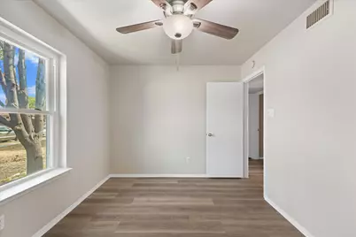 6429 Yarmouth Avenue, North Richland Hills, TX 76182 - Photo 15