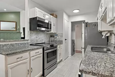 831 Beverly Drive, Grapevine, TX 76051 - Photo 11