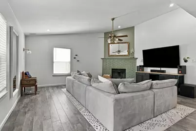 831 Beverly Drive, Grapevine, TX 76051 - Photo 5