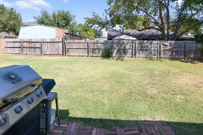 831 Beverly Drive, Grapevine, TX 76051 - Photo 23