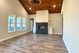 6025 Huckleberry Ln, Joshua, TX 76058 - Photo 5