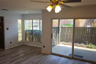 2733 Silver Creek Dr, Arlington, TX 76006 - Photo 11