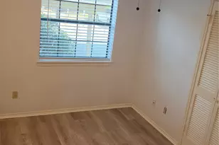 2733 Silver Creek Dr, Arlington, TX 76006 - Photo 15