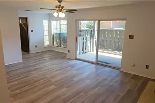 2733 Silver Creek Dr, Arlington, TX 76006 - Photo 3