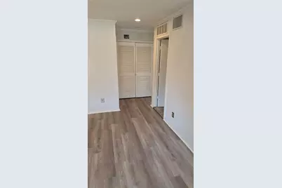 2733 Silver Creek Drive #104, Arlington, TX 76006 - Photo 7