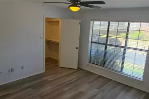 2733 Silver Creek Dr, Arlington, TX 76006 - Photo 9