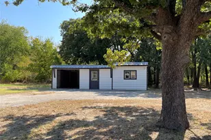 9315 Lynda Ln, Hawk Cove, TX 75474 - Photo 3