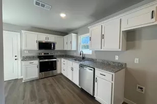 9315 Lynda Ln, Hawk Cove, TX 75474 - Photo 11