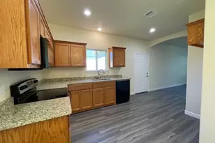 1915 Morse St, Greenville, TX 75401 - Photo 9