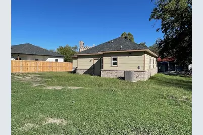 1915 Morse Street, Greenville, TX 75401 - Photo 5