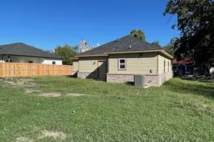1915 Morse St, Greenville, TX 75401 - Photo 5