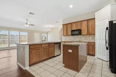 240 Cedar Crest Drive, Justin, TX 76247 - Photo 9