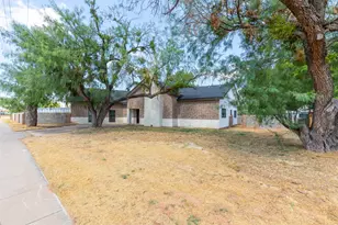 1394 S Pioneer Dr, Abilene, TX 79605 - Photo 3