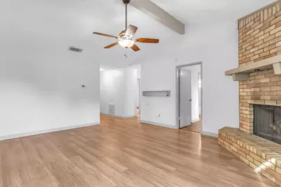 6217 Springwood Drive, Arlington, TX 76001 - Photo 5