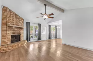 6217 Springwood Dr, Arlington, TX 76001 - Photo 3