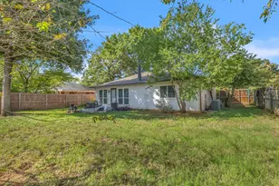 6217 Springwood Dr, Arlington, TX 76001 - Photo 17
