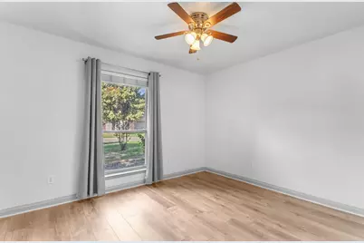 6217 Springwood Drive, Arlington, TX 76001 - Photo 15