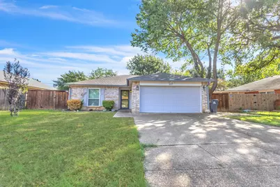 6217 Springwood Drive, Arlington, TX 76001 - Photo 19
