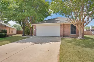 109 Goldeneye Ln, Fort Worth, TX 76120 - Photo 3