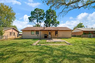 6115 Waggoner St, Reno, TX 75462 - Photo 17