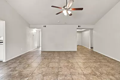 4807 Crestmont Court, Arlington, TX 76017 - Photo 5
