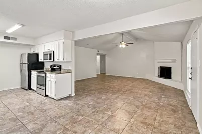 4807 Crestmont Court, Arlington, TX 76017 - Photo 11