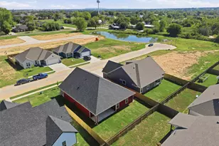 804 Lavender Ct, Tolar, TX 76476 - Photo 39