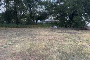 201 5th St, Grand Prairie, TX 75051 - Photo 7