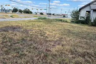 201 5th St, Grand Prairie, TX 75051 - Photo 5