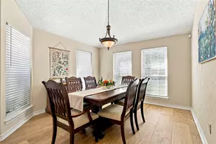 2211 Mediterranean Ave, Arlington, TX 76011 - Photo 7