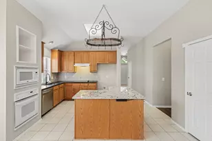 3705 Palmetto Ct, Denton, TX 76210 - Photo 11