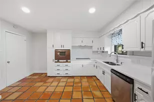 6920 Valhalla Rd, Fort Worth, TX 76116 - Photo 13