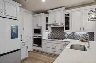 4137 N Caprock Canyon Rd, Sachse, TX 75048 - Photo 9