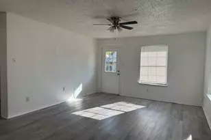 513 Rose St, Denton, TX 76209 - Photo 3