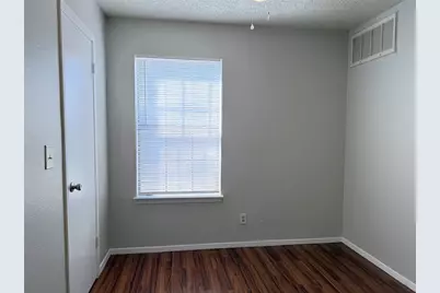 740 W Collins Street, Denton, TX 76201 - Photo 19