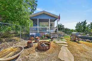 2809 Cypress St, Granbury, TX 76048 - Photo 1